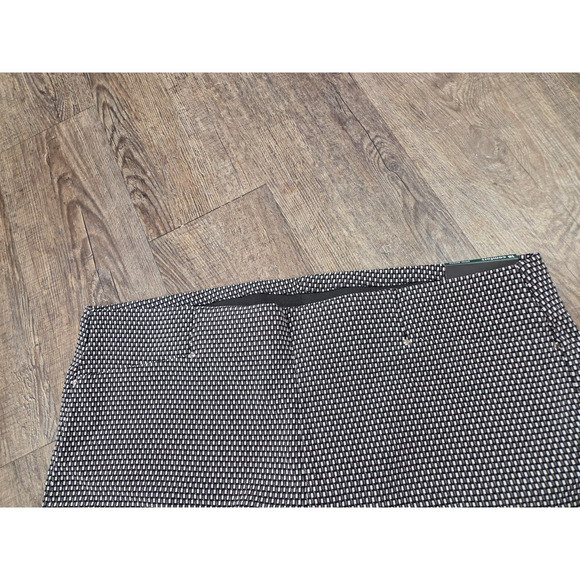 Rafaella Comfort NWT Slim Ankle Pull On Dress Pants Size 18 Black/White - Picture 3 of 6